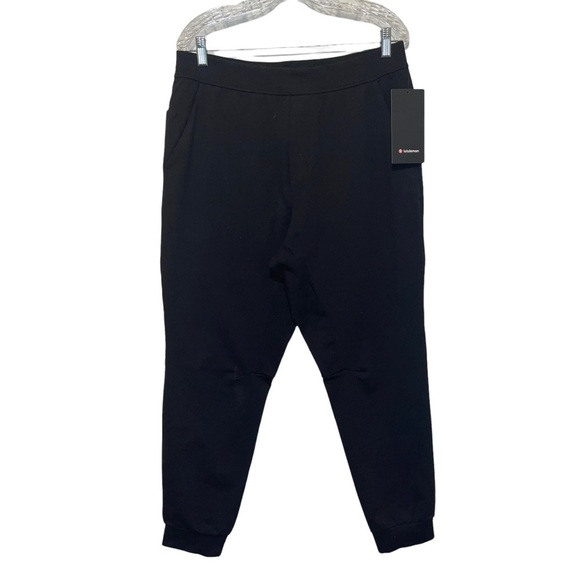 NWT Lululemon Women Jogger Size L - Picture 1 of 9